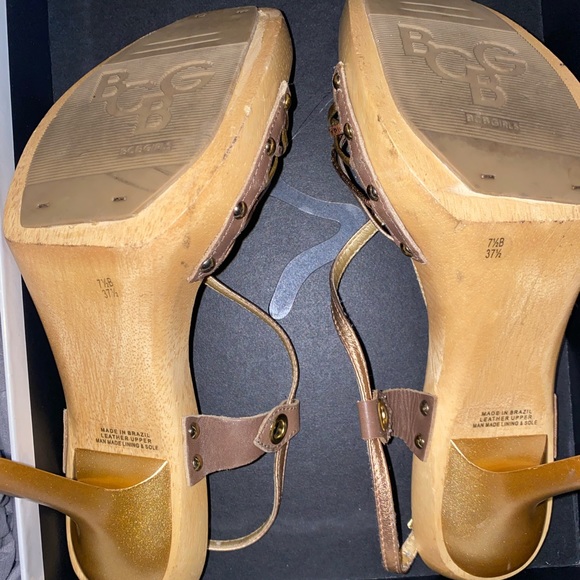 Brown and Gold BCBGIRLS sandals - Picture 3 of 4